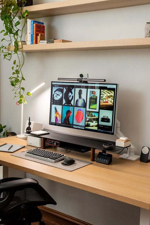 Tips for Creating an Effective Home Workspace to Boost Productivity