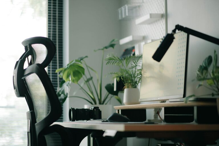 Tips for Creating a Cozy and Functional Home Workspace